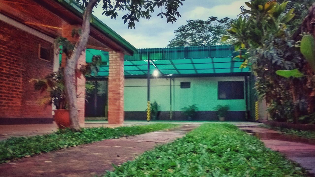 Apart Hotel Las Guayabas Puerto Iguazú Eksteriør bilde